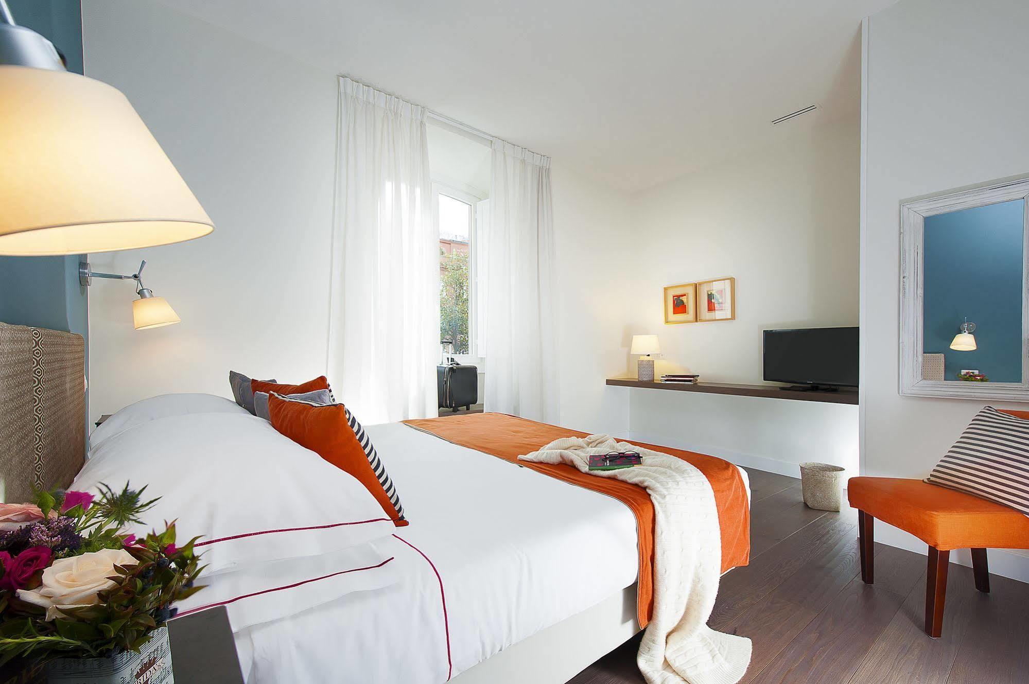 Corso Vittorio 308 Bed & Breakfast โรม ภายนอก รูปภาพ